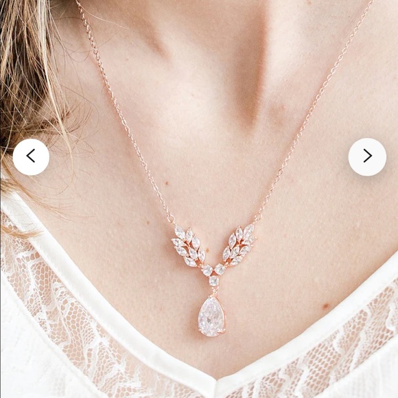 Sparkly Rose Gold Wedding Set - Gorgeous Crystal Necklace and Drop Earrings - Picture 4 of 8